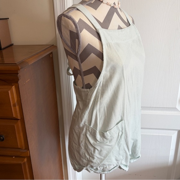 Vanilla Star Short Overalls Romper Size Medium - Picture 7 of 12